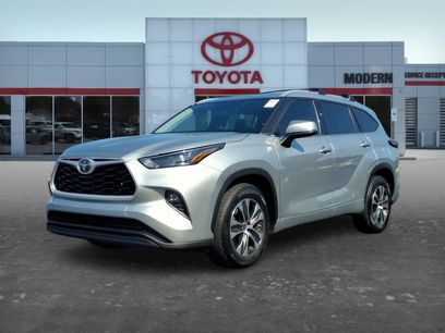 Used 2022 Toyota Highlander XLE
