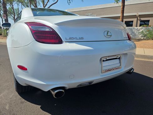 Used 2008 Lexus SC 430 Convertible RWD image 24