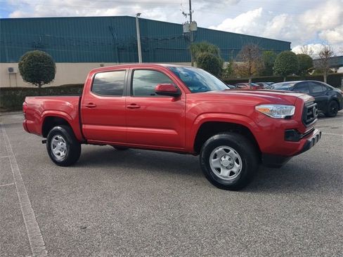 Certified 2022 Toyota Tacoma SR image 2