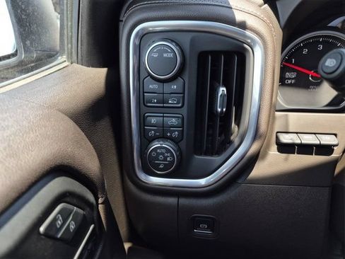 Used 2021 Chevrolet Silverado 1500 LTZ w/ LTZ Premium Package AWD/4WD image 20