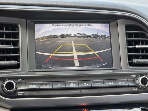 Used 2020 Hyundai Elantra SEL FWD image 9