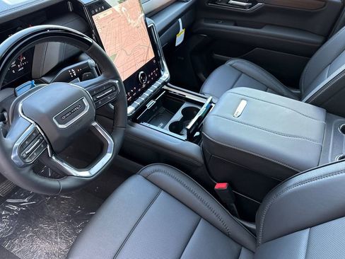 New 2026 GMC Yukon XL Denali w/ Advanced Technology Package AWD/4WD image 10