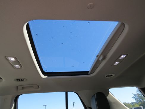 Certified 2020 Chevrolet Traverse High Country image 18