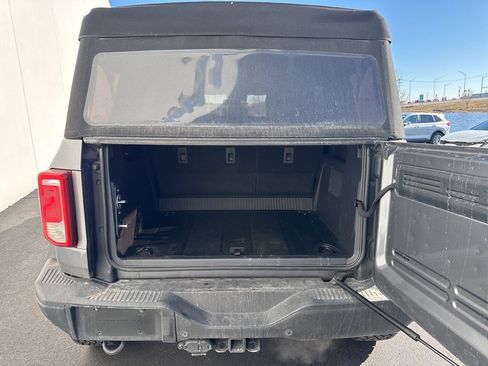 Used 2023 Ford Bronco Black Diamond image 4