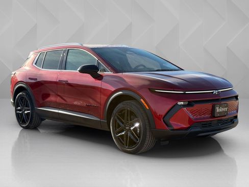 New 2026 Chevrolet Equinox EV LT w/ LPO, Blackout Package image 3