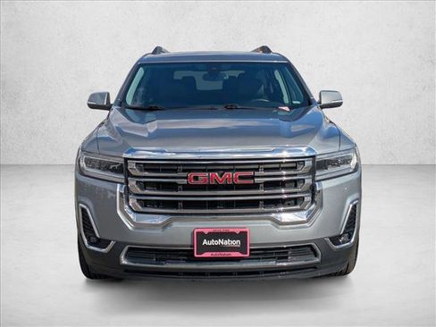 Used 2023 GMC Acadia SLT image 2