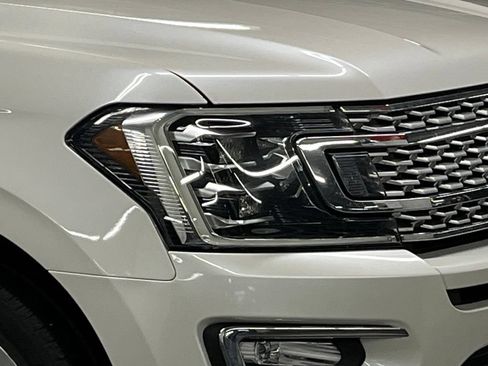 Used 2019 Ford Expedition Max Platinum AWD/4WD image 49