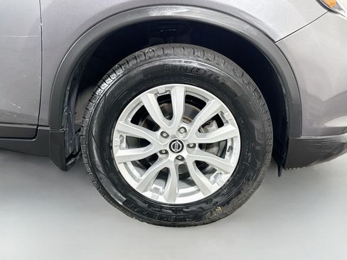 Used 2020 Nissan Rogue SV AWD/4WD image 32
