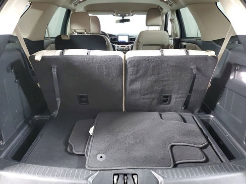 Used 2022 Ford Explorer XLT w/ Equipment Group 202A RWD image 6
