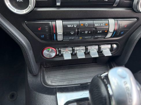 Used 2020 Ford Mustang Premium RWD image 18