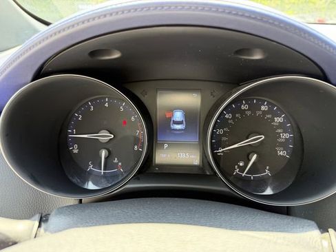 Used 2021 Toyota C-HR XLE FWD image 15