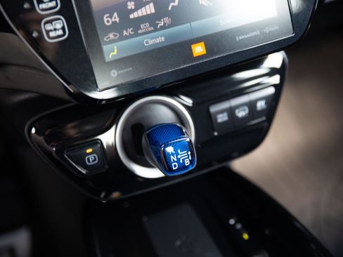 Used 2020 Toyota Prius Prime Limited image 15