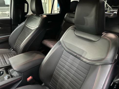 Certified 2025 Ford Explorer ST-Line image 21