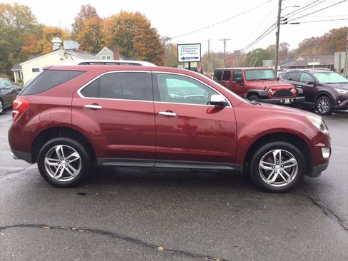 Used 2017 Chevrolet Equinox Premier w/ Enhanced Convenience Package image 4