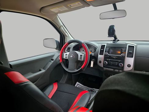 Used 2016 Nissan Frontier Desert Runner image 9
