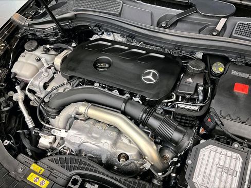Used 2025 Mercedes-Benz GLA 250 image 30