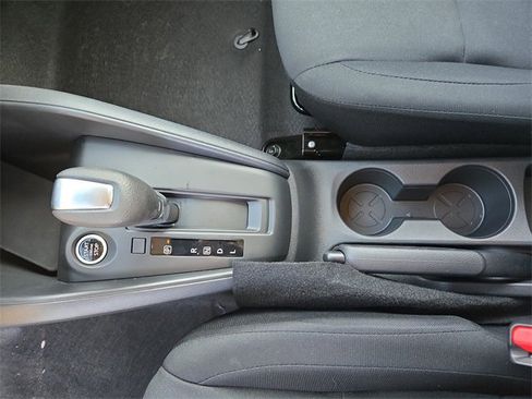 New 2025 Nissan Kicks Play S image 21