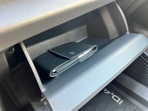 Used 2023 Volkswagen ID.4 Pro S image 43