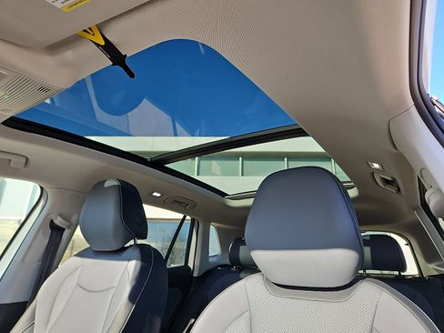 New 2026 Volkswagen Tiguan SE image 13