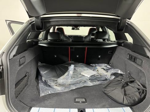 New 2026 BMW M5 Touring image 17