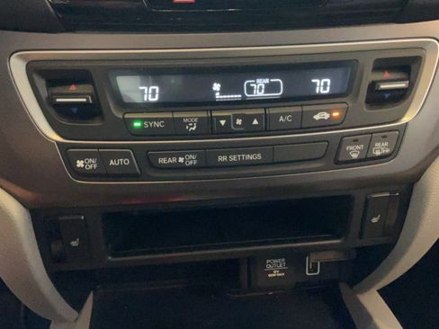 Used 2020 Honda Ridgeline RTL image 16