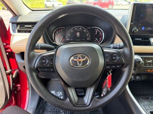 Used 2025 Toyota RAV4 LE FWD image 16