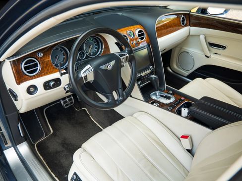 Used 2015 Bentley Flying Spur V8 AWD/4WD image 23
