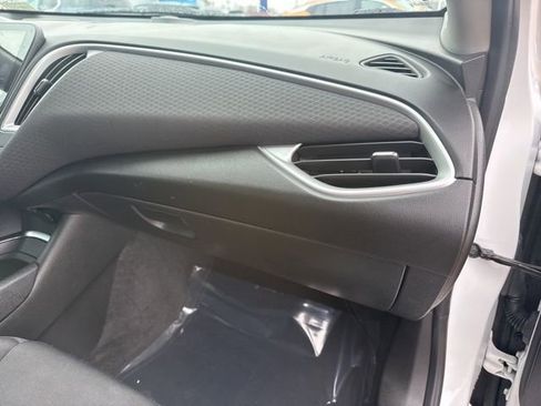 Used 2024 Chevrolet Malibu LT image 47