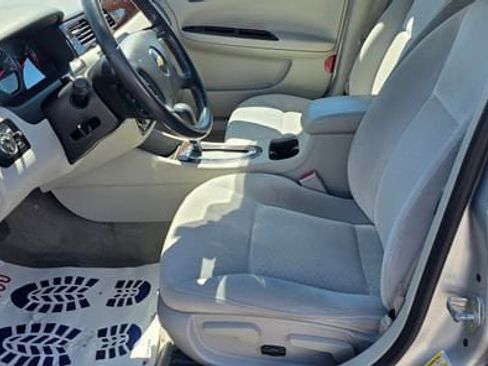 Used 2012 Chevrolet Impala LT FWD image 9