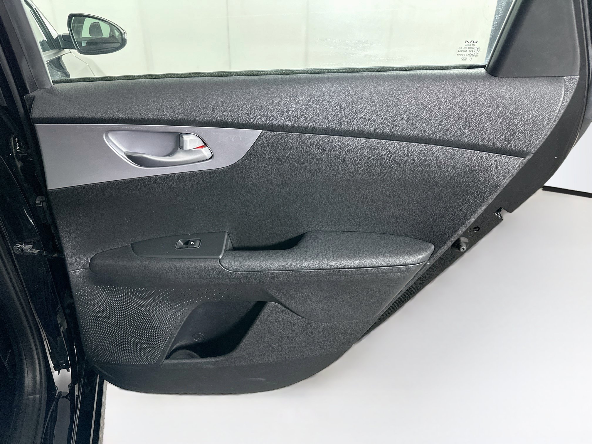 Used 2023 Kia Forte LXS w/ LXS Technology Package FWD image 28