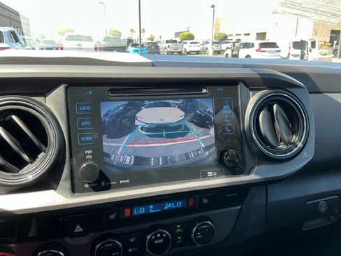 Used 2018 Toyota Tacoma TRD Pro AWD/4WD image 29