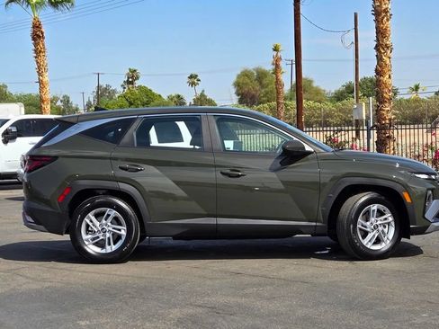 Used 2026 Hyundai Tucson SE FWD image 3