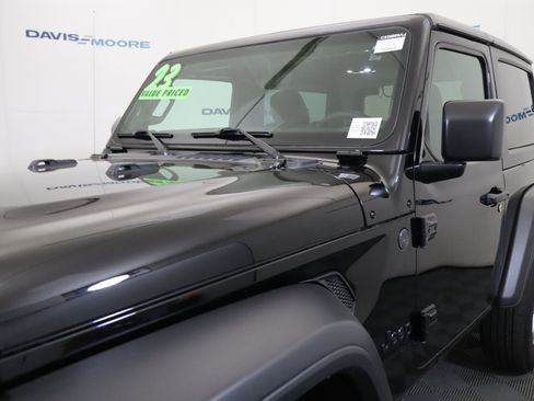 Used 2023 Jeep Wrangler Sport AWD/4WD image 13