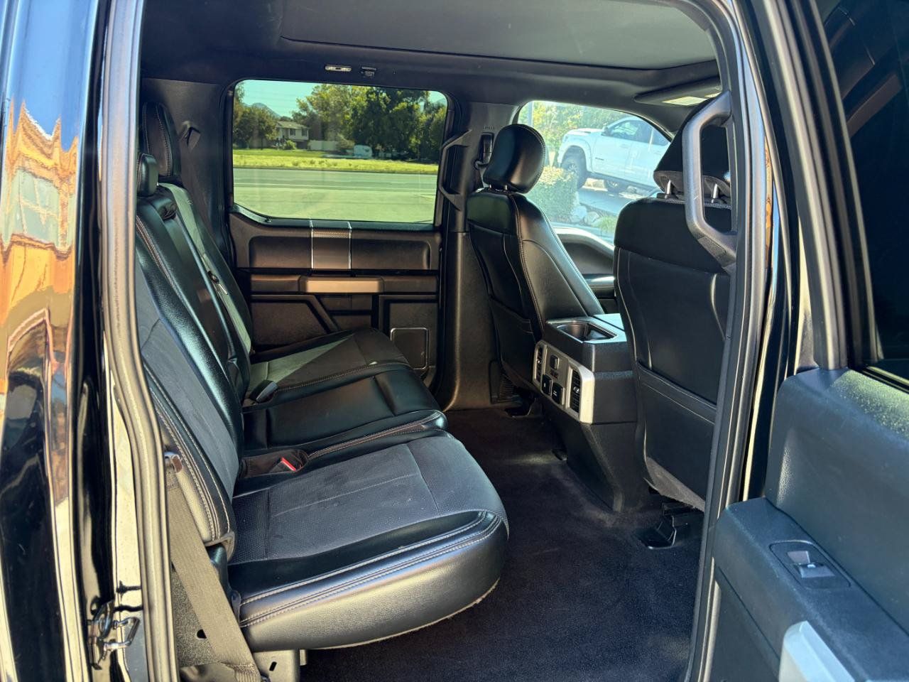 Used 2018 Ford F150 Lariat w/ Equipment Group 502A Luxury AWD/4WD image 6