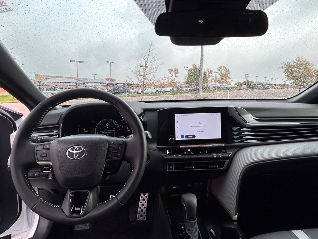 Used 2026 Toyota Camry SE FWD image 12
