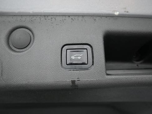 Certified 2022 Chevrolet Equinox LT FWD image 29