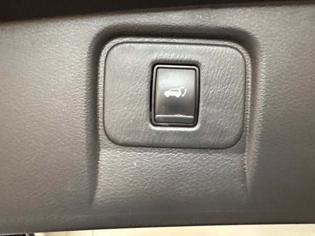 Certified 2020 Nissan Murano SL w/ Moonroof Package AWD/4WD image 14
