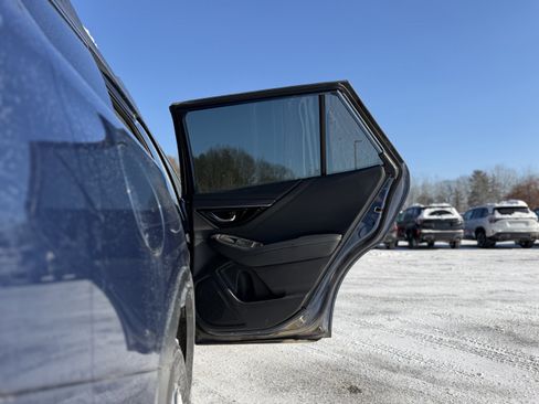 Used 2022 Subaru Outback Limited image 29