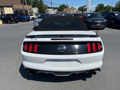 Used 2017 Ford Mustang GT Premium w/ Equipment Group 401A RWD image 5