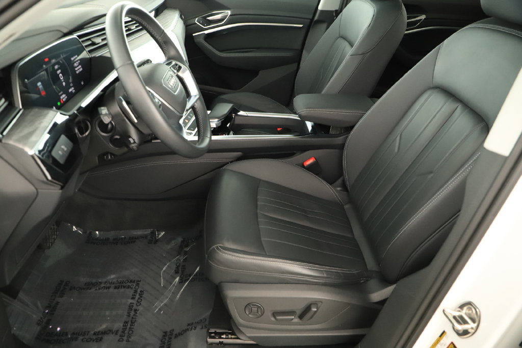 Certified 2024 Audi Q8 e-tron Premium AWD/4WD image 23