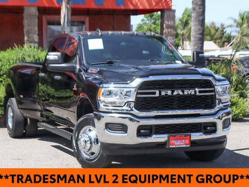 Used 2024 RAM 3500 Tradesman w/ Chrome Appearance Group AWD/4WD image 2