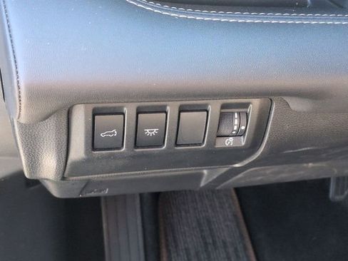 Used 2024 Subaru Ascent Touring AWD/4WD image 18
