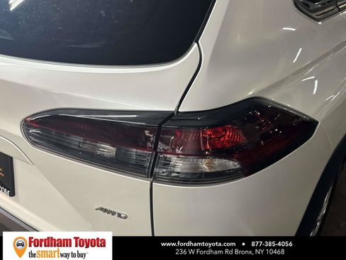 Used 2026 Toyota Corolla Cross L AWD/4WD image 10