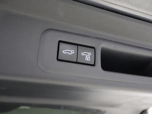 Used 2023 Toyota Sequoia Capstone AWD/4WD image 20