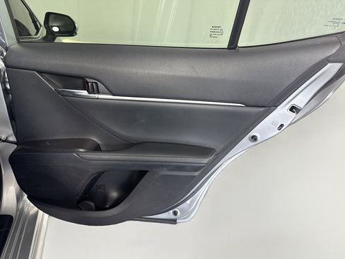 Used 2022 Toyota Camry XSE image 28