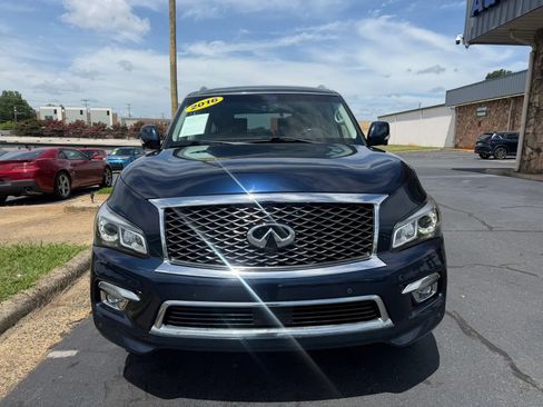 Used 2016 INFINITI QX80 4WD w/ Driver's Assistance Package image 2