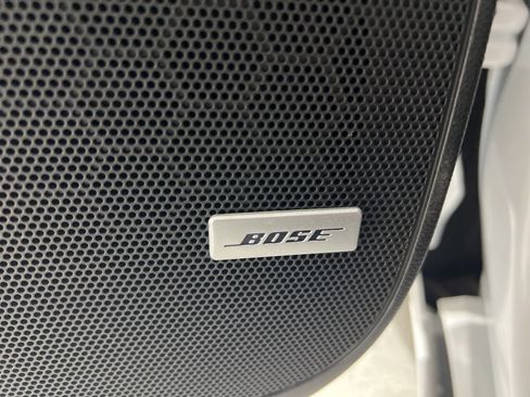 Used 2024 Buick Enclave Avenir w/ Avenir Technology Package image 20