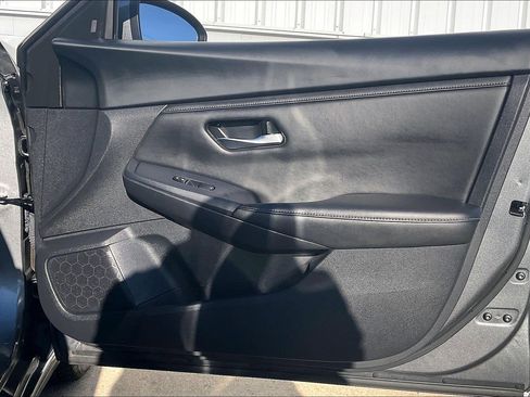 Used 2024 Nissan Sentra SV image 28