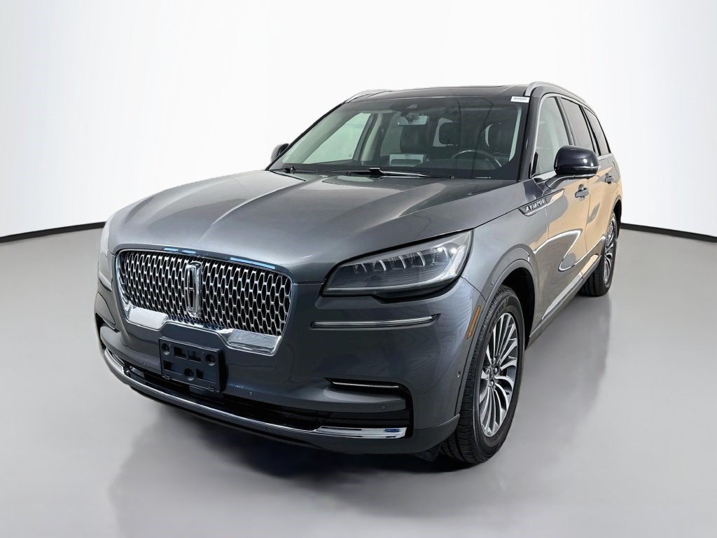 Used 2023 Lincoln Aviator Reserve w/ Elements Package Plus AWD/4WD image 4