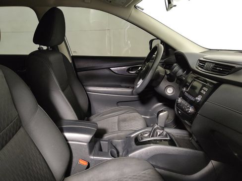 Used 2017 Nissan Rogue S FWD image 21